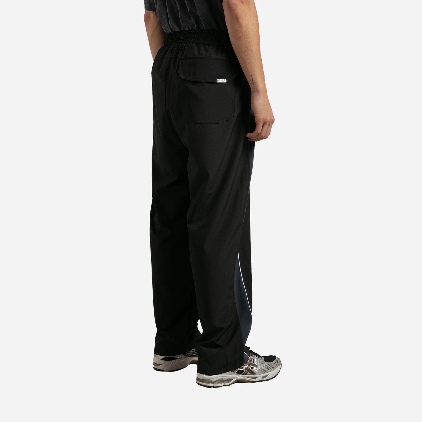 R track pants - black