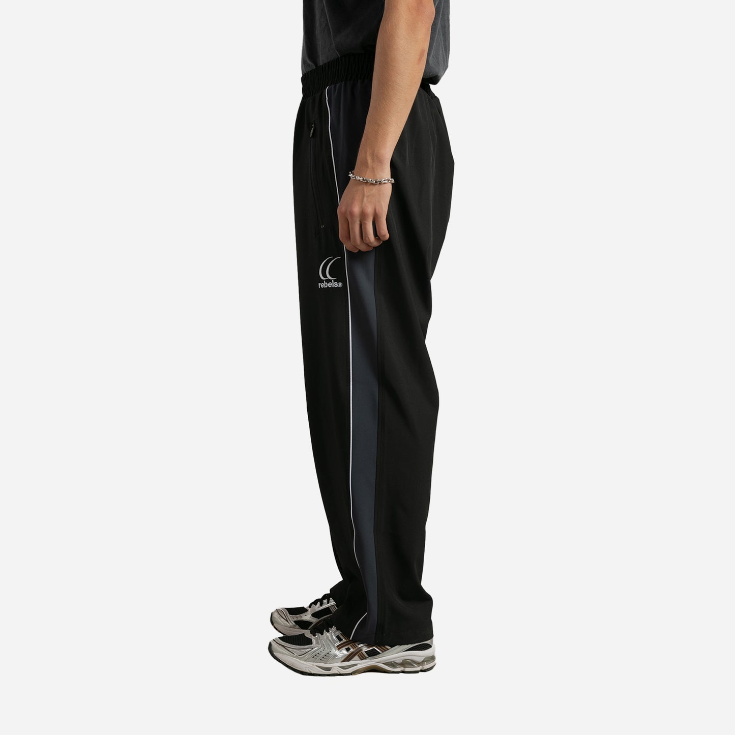 R track pants - black